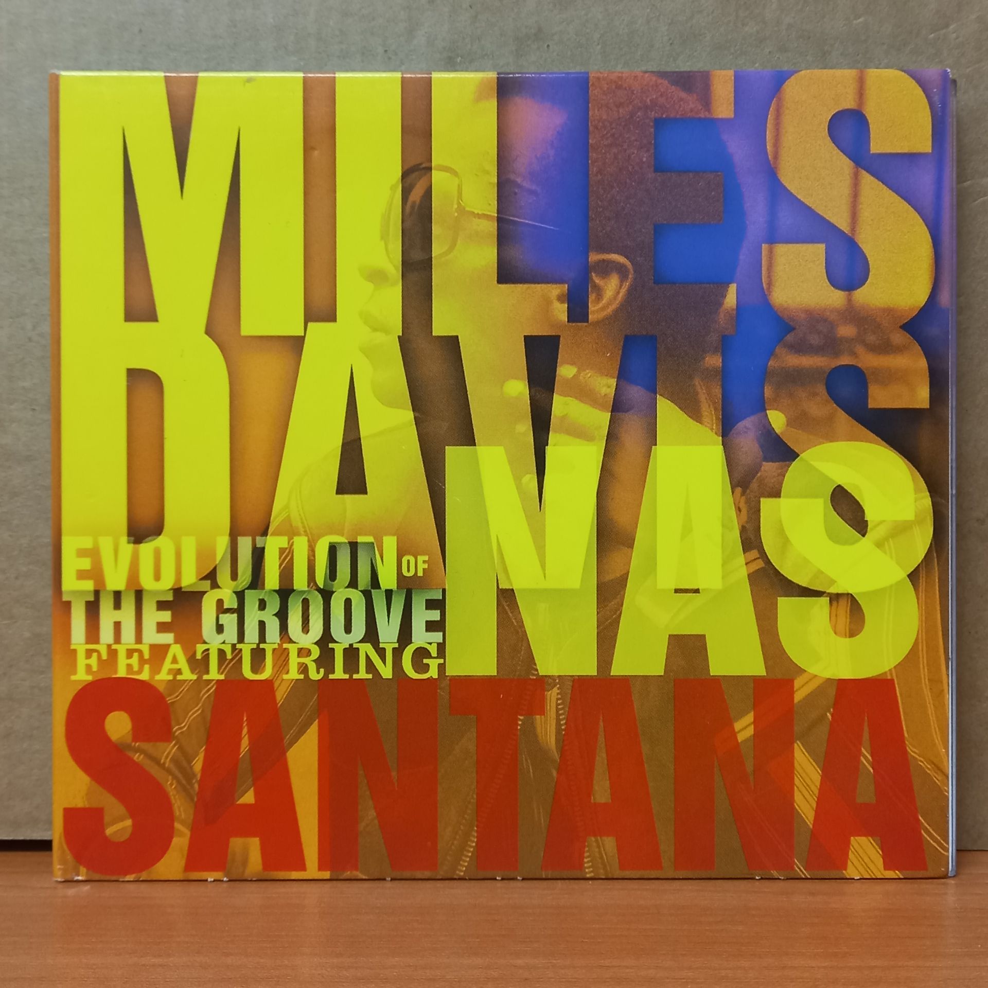 MILES DAVIS - EVOLUTION OF THE GROOVE / FEATURING SANTANA (2007) - CD 2.EL