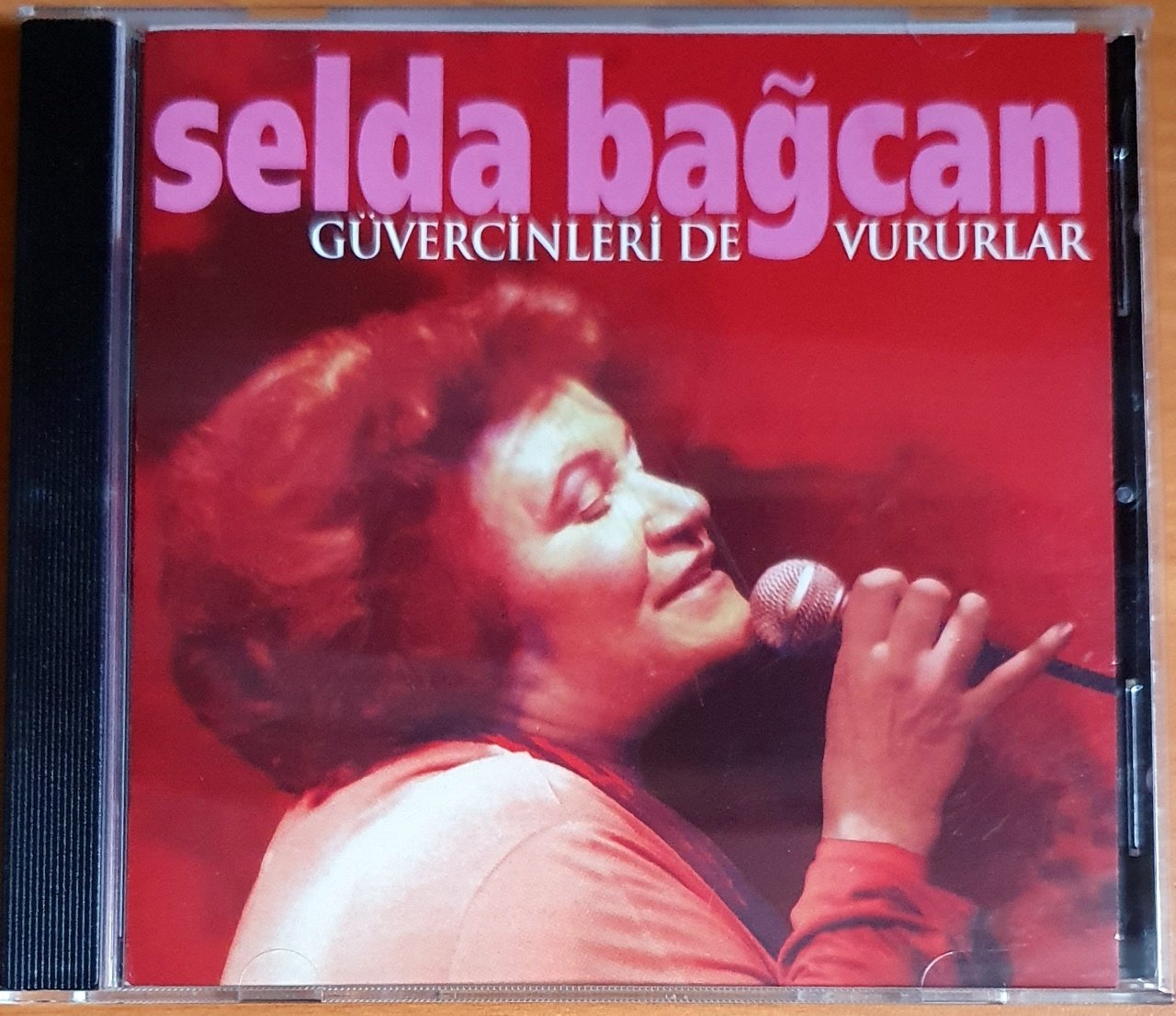 SELDA BAĞCAN - GÜVERCİNLERİ DE VURURLAR - CD 2.EL
