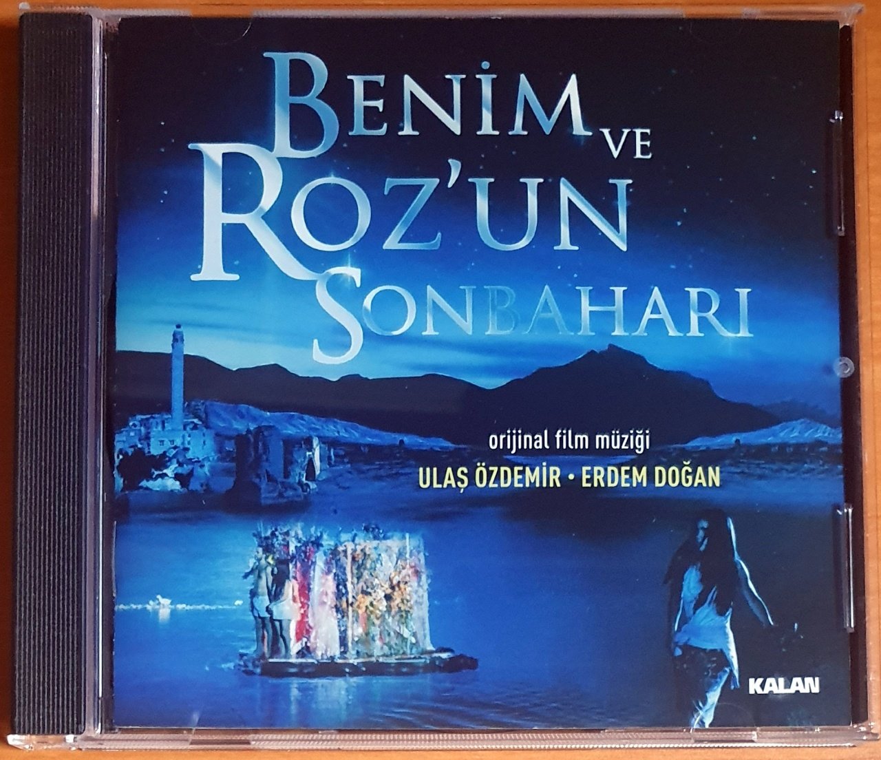 BENİM VE ROZ'UN SONBAHARI / ORJİNAL FİLM MÜZİĞİ / ULAŞ ÖZDEMİR, ERDEM DOĞAN (2009) - CD KALAN MÜZİK 2.EL