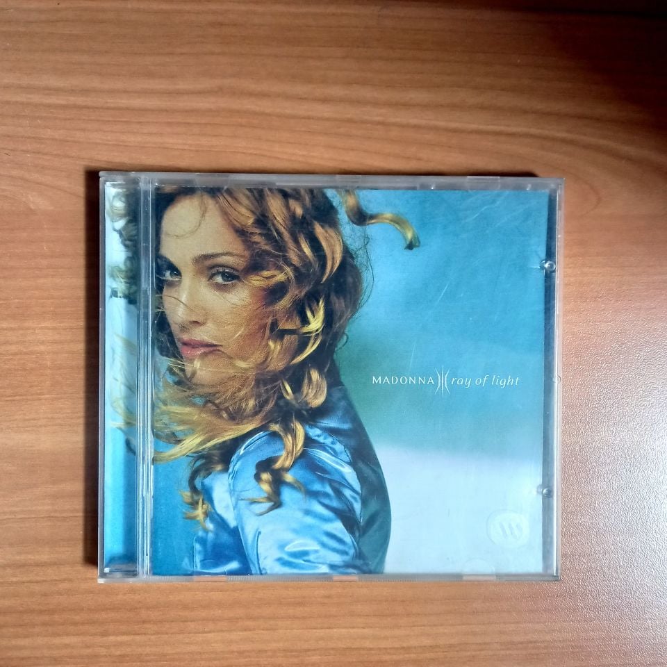 MADONNA – RAY OF LIGHT (1998) - CD 2.EL