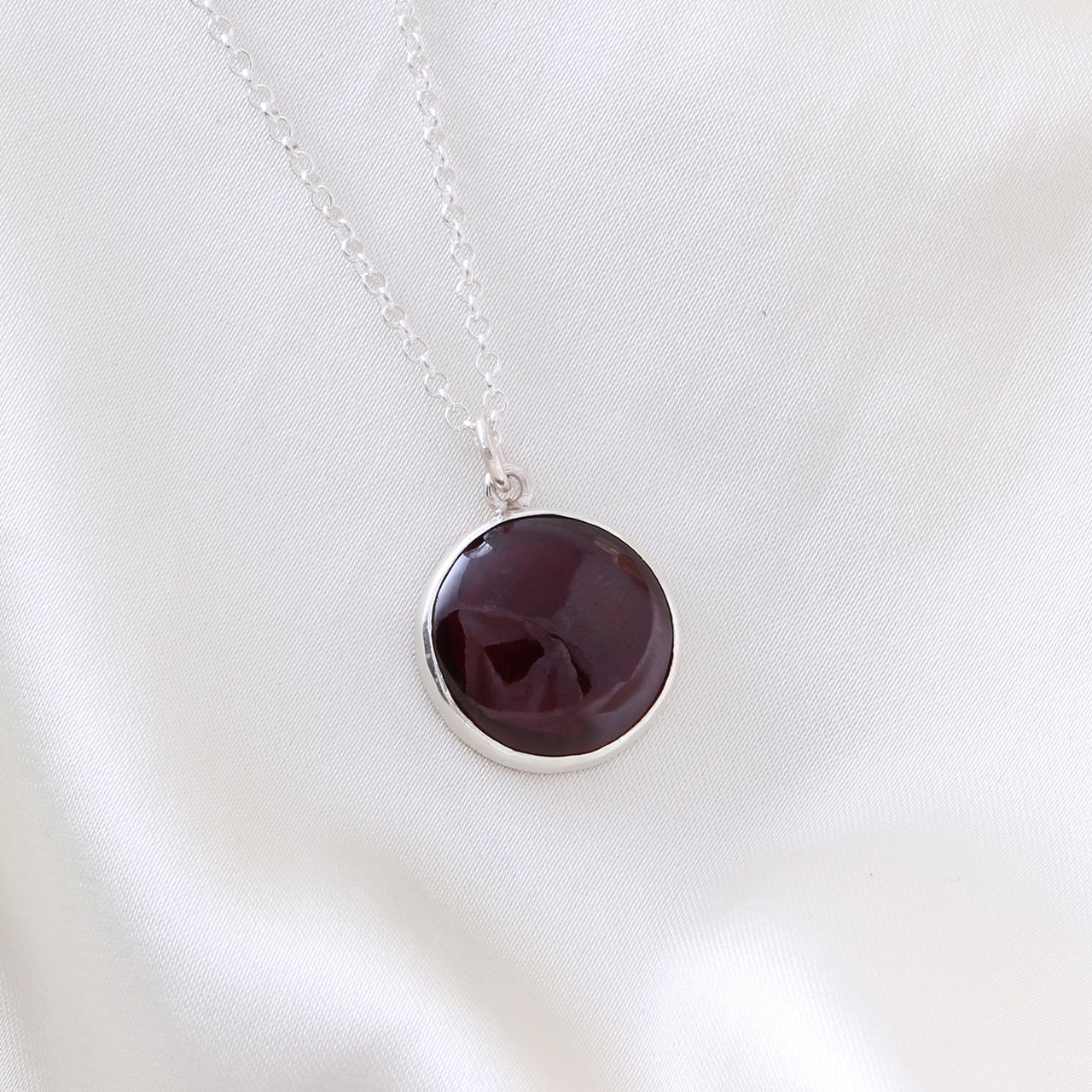 Garnet Doğaltaşlı Minimal Kolye