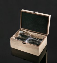 Kişiye Özel Ahşap Kutuda İsimli İkili Şarap Kadehi Hediye Seti Model 26