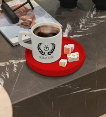 Kişiye Özel Kırmızı Sunum Tabaklı Çelenk Baş Harfli İsimli Türk Kahvesi Fincanı Model 1