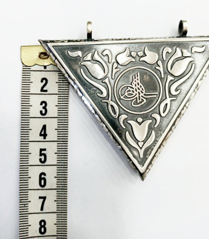 Laleli Üçgen Model Gümüş Cevşen