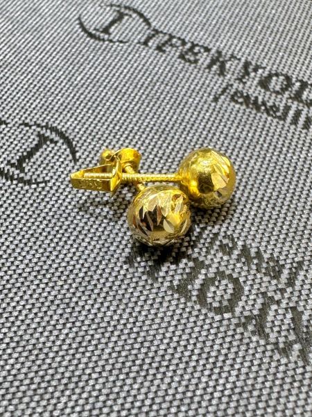 Klasik Nohut 6 mm Vidalı Küpe Kalemli 14 Ayar Altın