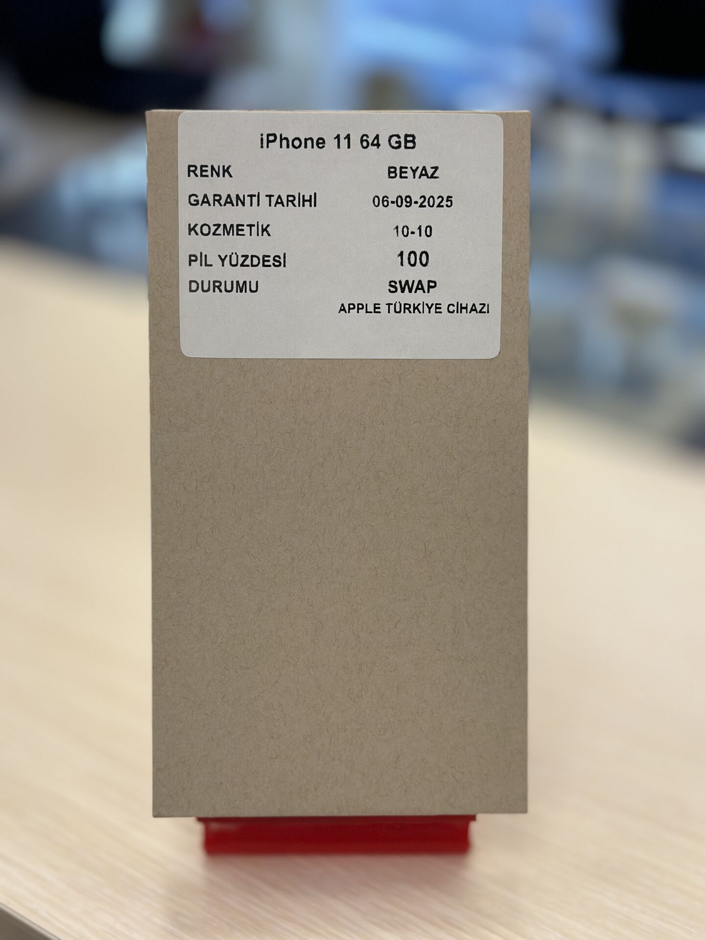 iPhone 11 64 GB Beyaz