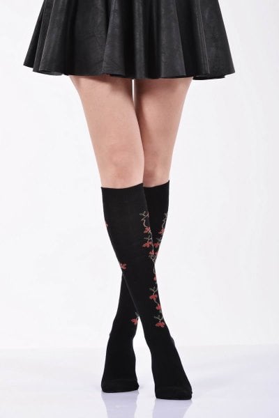 Kadın Yandan Kırmızı Çiçekli Dizaltı Çorabı   - Siyah
