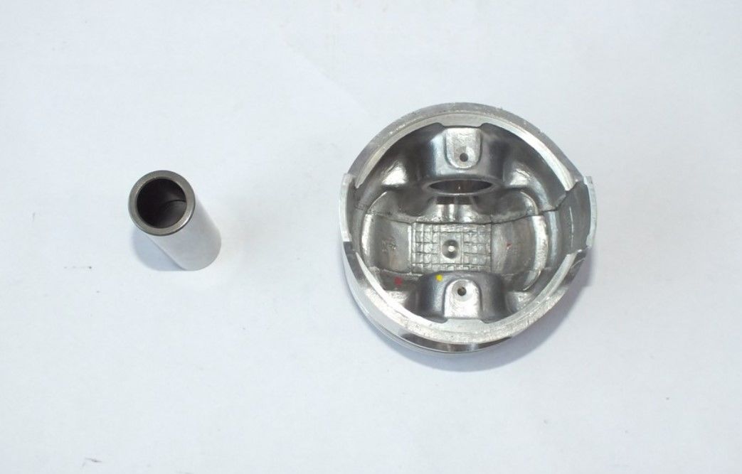 626 F6 1,6 1988-1991 Piston 0,50 ( Segmansız ) Takım