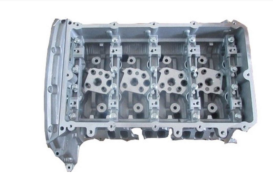 Ford Transit 2,4 TDCI 04-06 Silindir Kapak