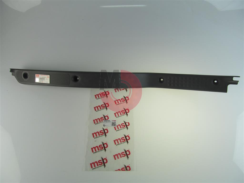 Npr75 Kapak Trimi Sol 8974053880