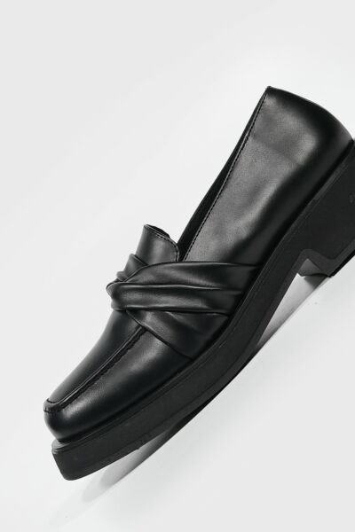 KADIN SİYAH LOAFER