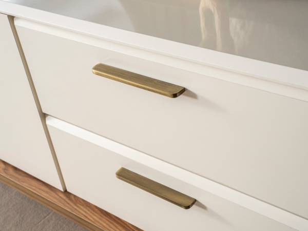 Zenna Yemek Odası(Konsol)