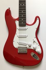 Squier MM Strat Kırmızı Elektro Gitar Kılıf + Askı Hediyeli