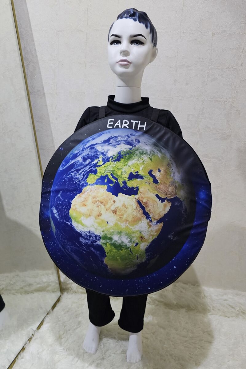 Dünya Kostümü | Uzayda Dünya Kostümü