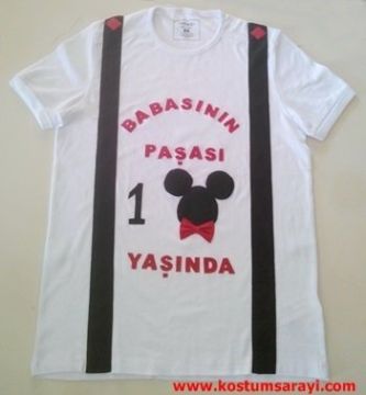 Babalar İçin Keçe Aplikeli Mickey Mouse Temalı Tişört