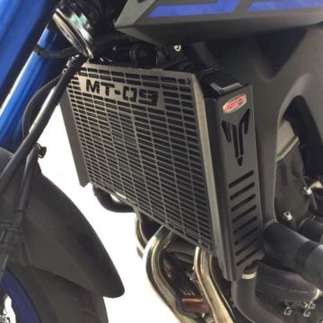 GP Kompozit Yamaha MT-09 2013-2016 Uyumlu Korumalı Radyatör Koruma Siyah