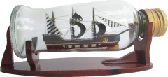 Misiny-Ahşap Altlık Cam Şişe İçerisinde -13,5 Cm Gemi Maketi