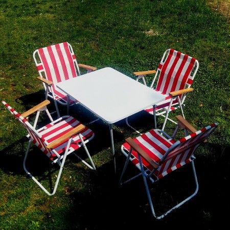 Piknik ve kamplar için her boya göre uygun masa ve sandalyeler