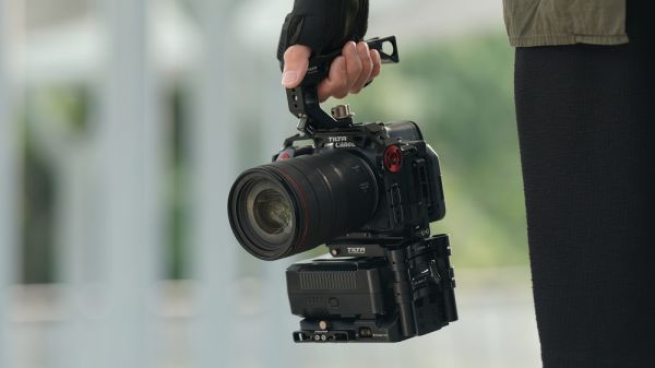 Tilta TA-T32-A-B Canon R5C için Kamera Kafes Kiti
