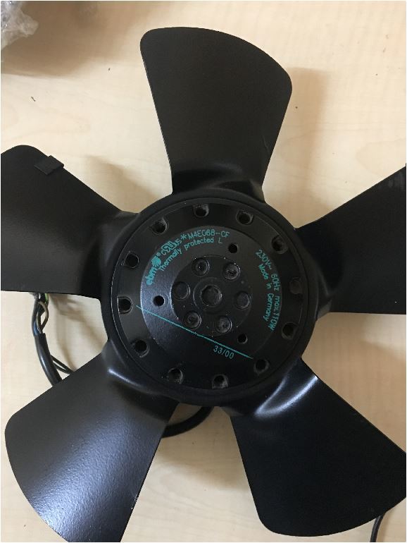 Aksiyel Fan M4E068-CF 240X240 230VAC