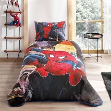 Taç Lisanslı Yatak Örtüsü Seti Spiderman in City
