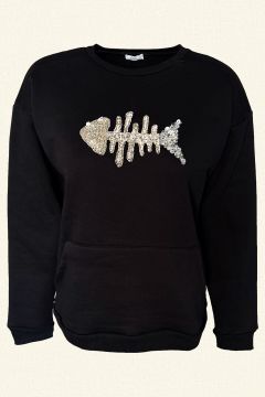 Gümüş Balık İşlemeli Cep Detaylı Siyah Sweatshirt