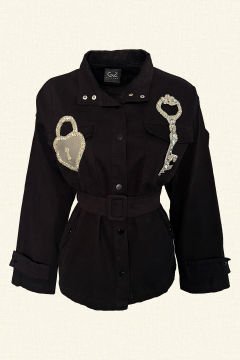 Deri Üzeri Kilit Figürlü Gümüş Anahtar İşlemeli Siyah Renk Jean Ceket