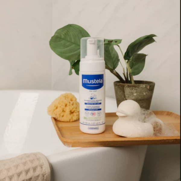 Mustela Yenidoğan Konak Önleyici Köpük Şampuan 150 ml