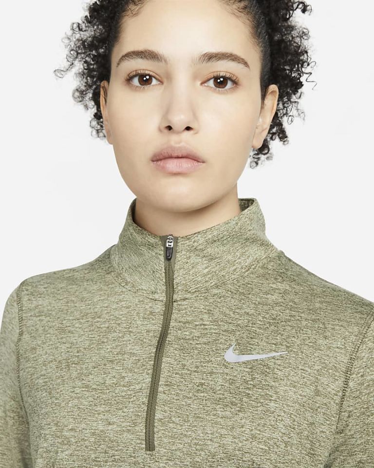 Nike Yarım Fermuarlı Kadın Koşu Üstü