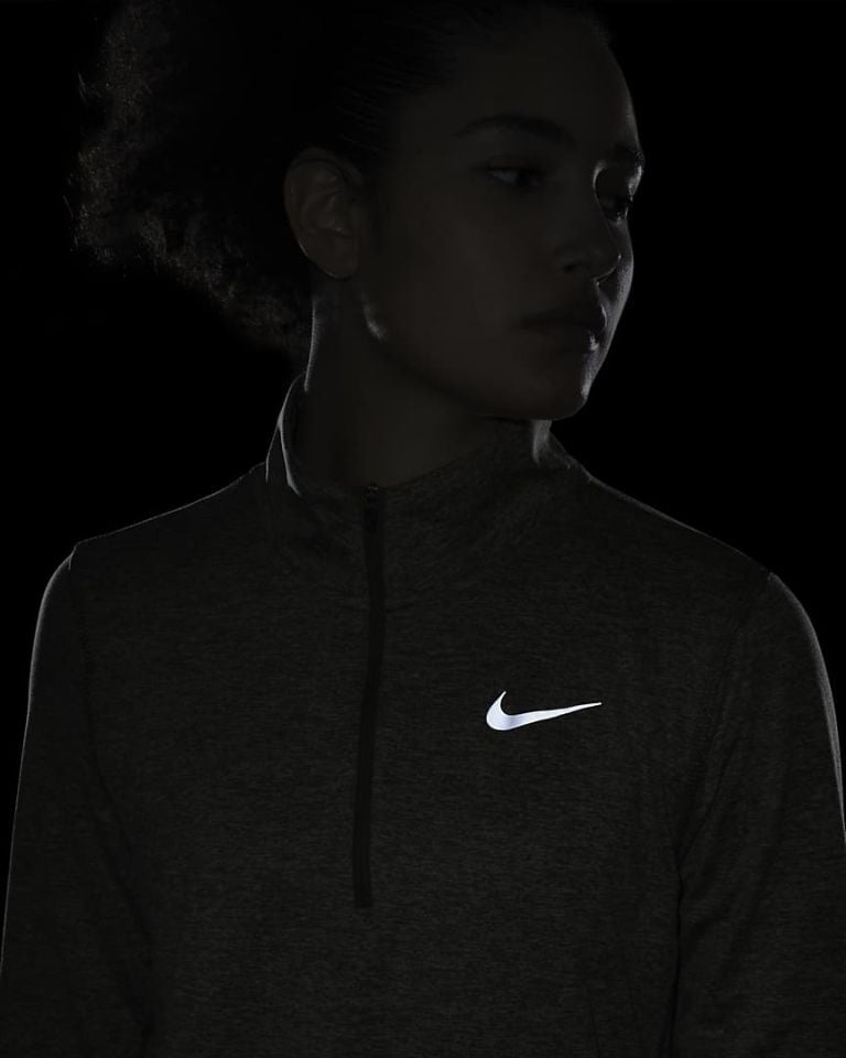 Nike Yarım Fermuarlı Kadın Koşu Üstü