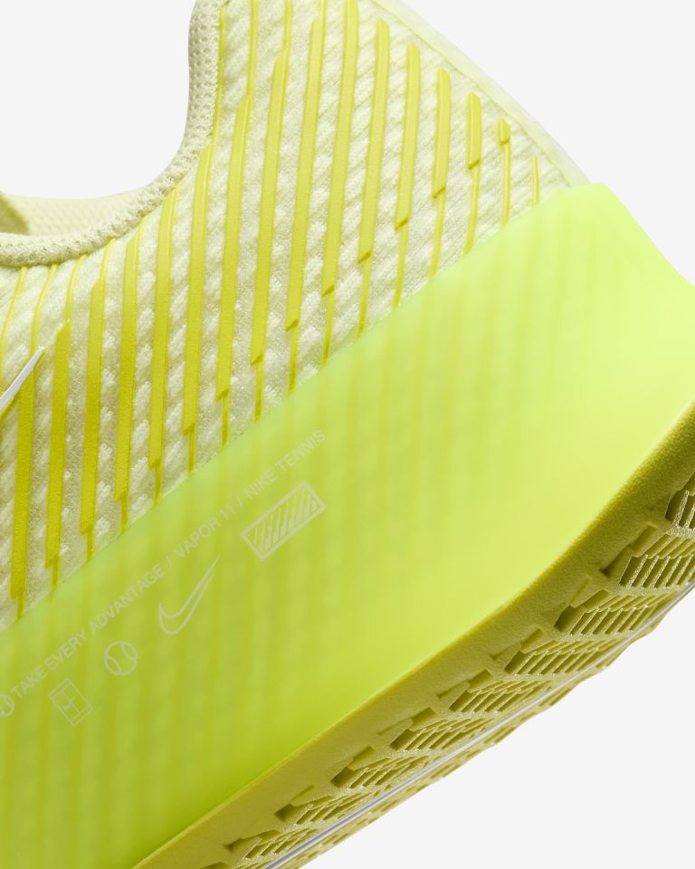 NikeCourt Air Zoom Vapor 11 Sert Kort Kadın Tenis Ayakkabısı