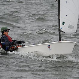 Optimist Antrenman Yelkeni