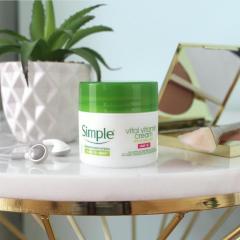 Simple Vital Vitamin Gündüz  Kremi SPF15 50ml