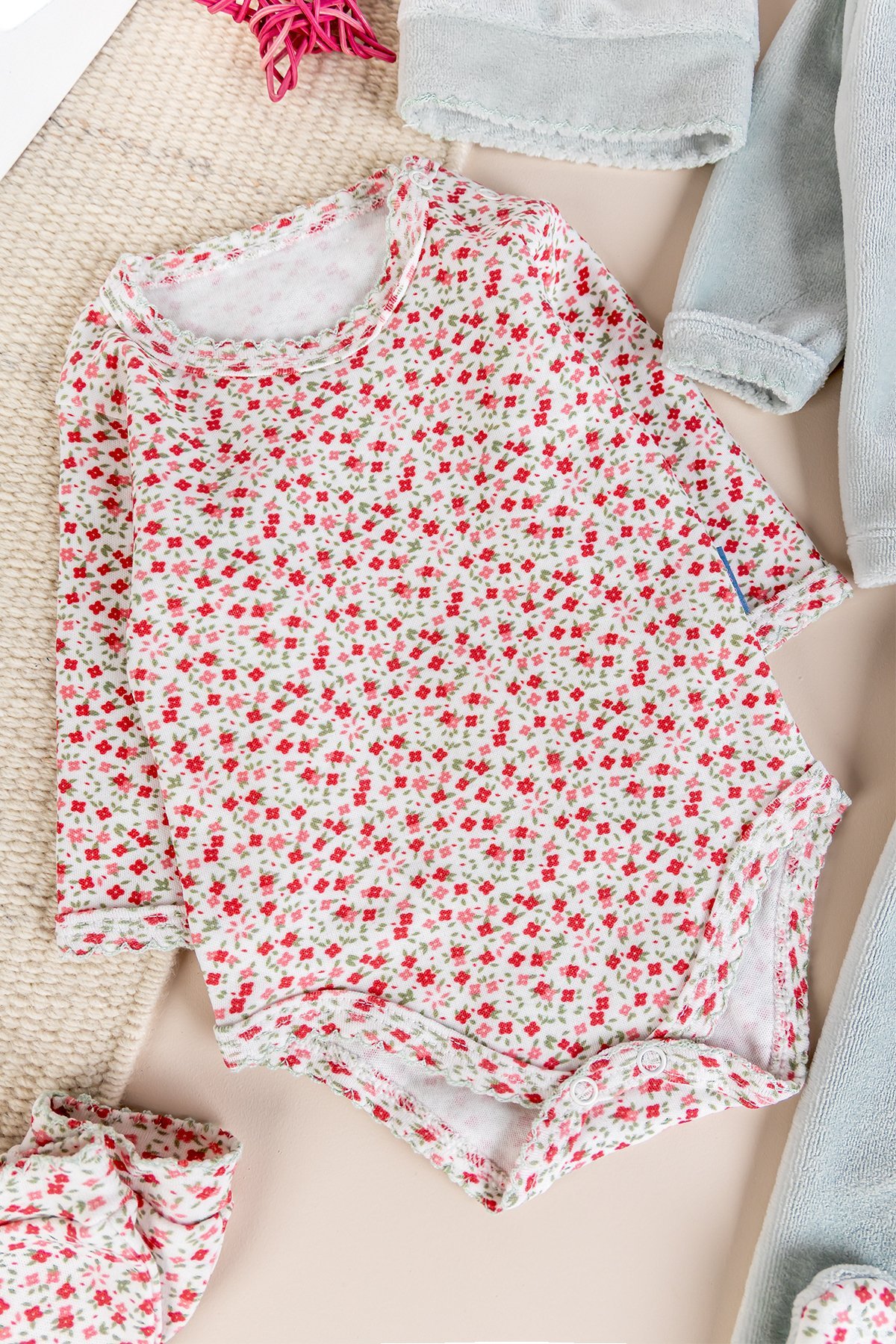 Hırkalı 5'li  Pamuklu Kadife Kız Bebek Takım Set Hastane Çıkışı