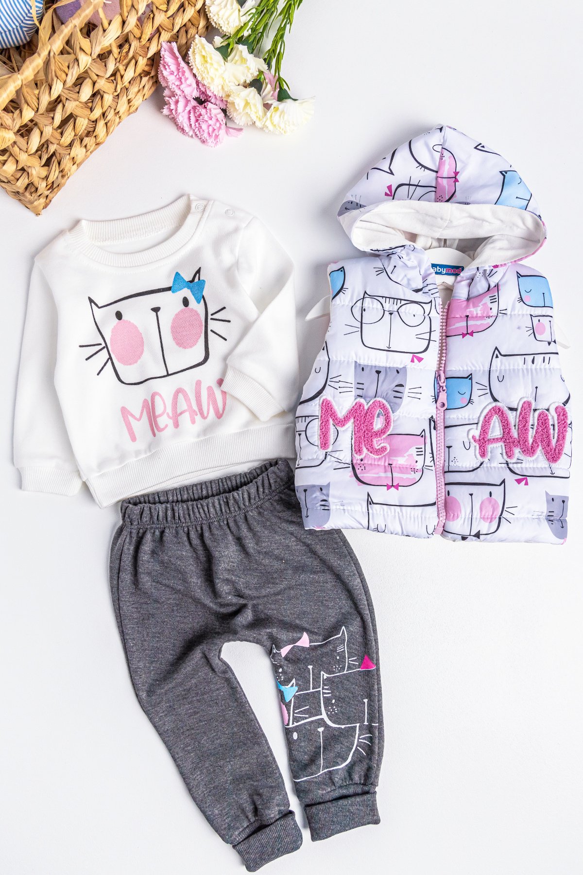 Kız Bebek Takım Kedi Desenli Kız Bebek Şişme Yelekli Takım