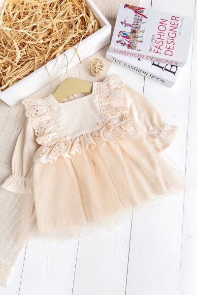 Fistolu Kare Yaka %100 Pamuk Krem Kız Bebek Elbise Özel Gün Doğum Günü