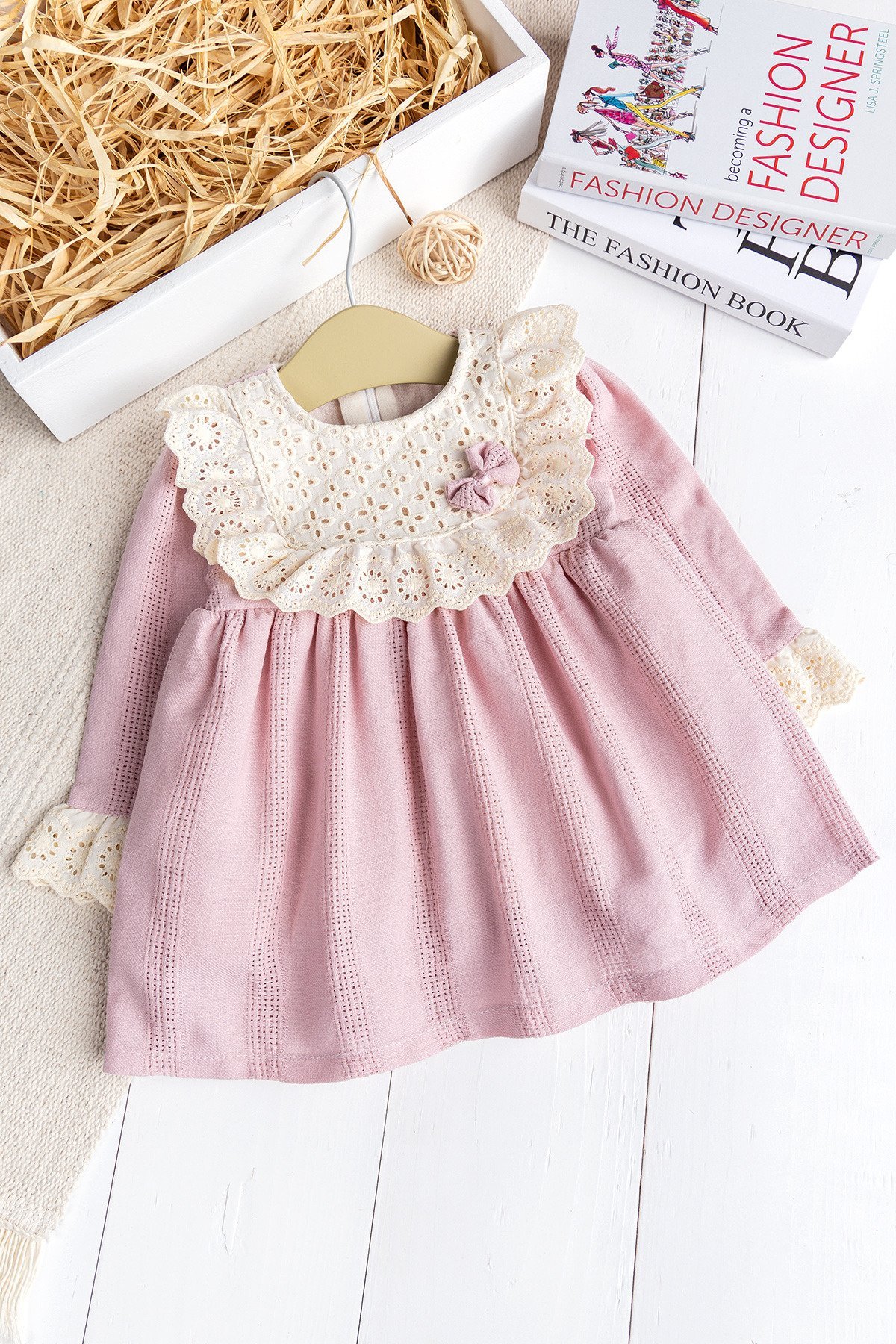 Fistolu Kare Yaka %100 Pamuk Pembe Kız Bebek Elbise Özel Gün Doğum Günü