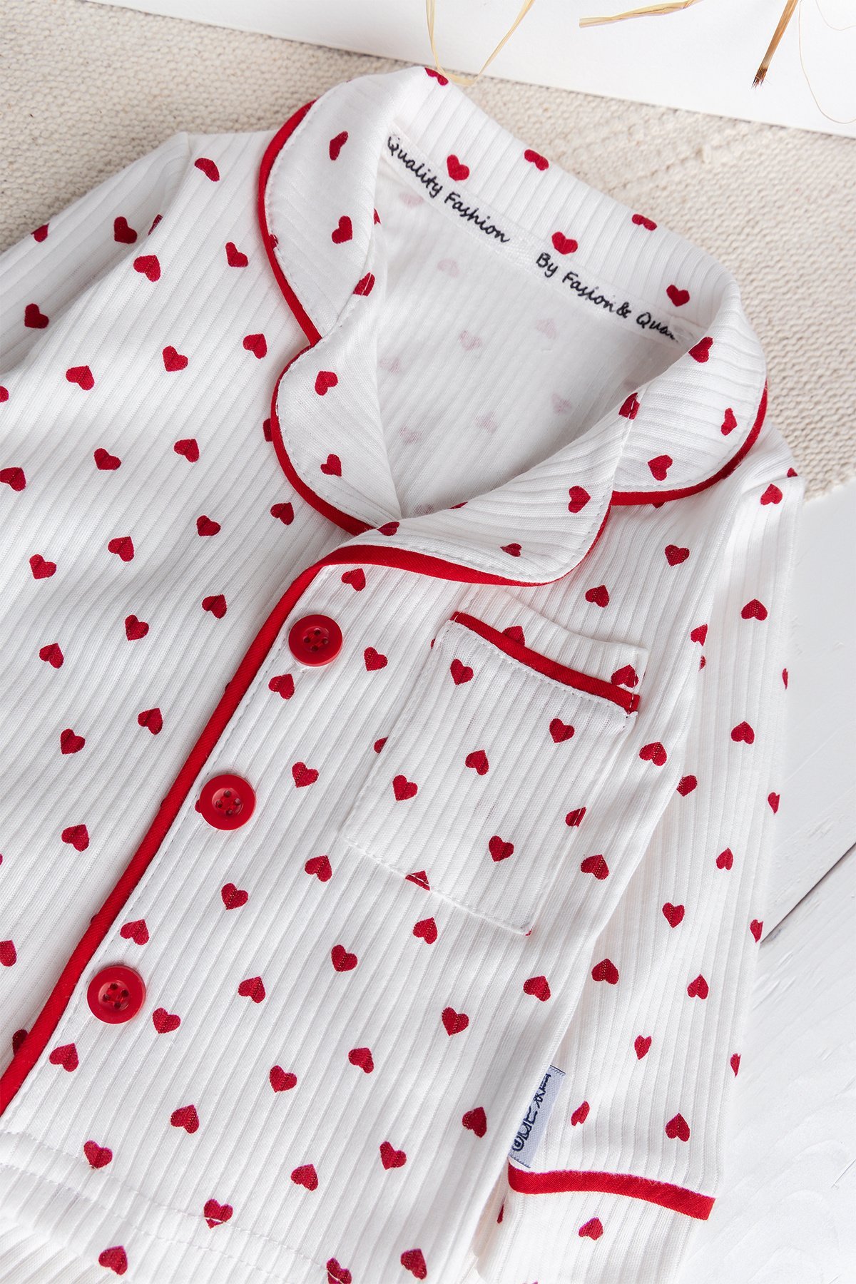 Minik Kap Desenli Düğmeli %100 Paamuk Kız Bebek Pijama Takımı