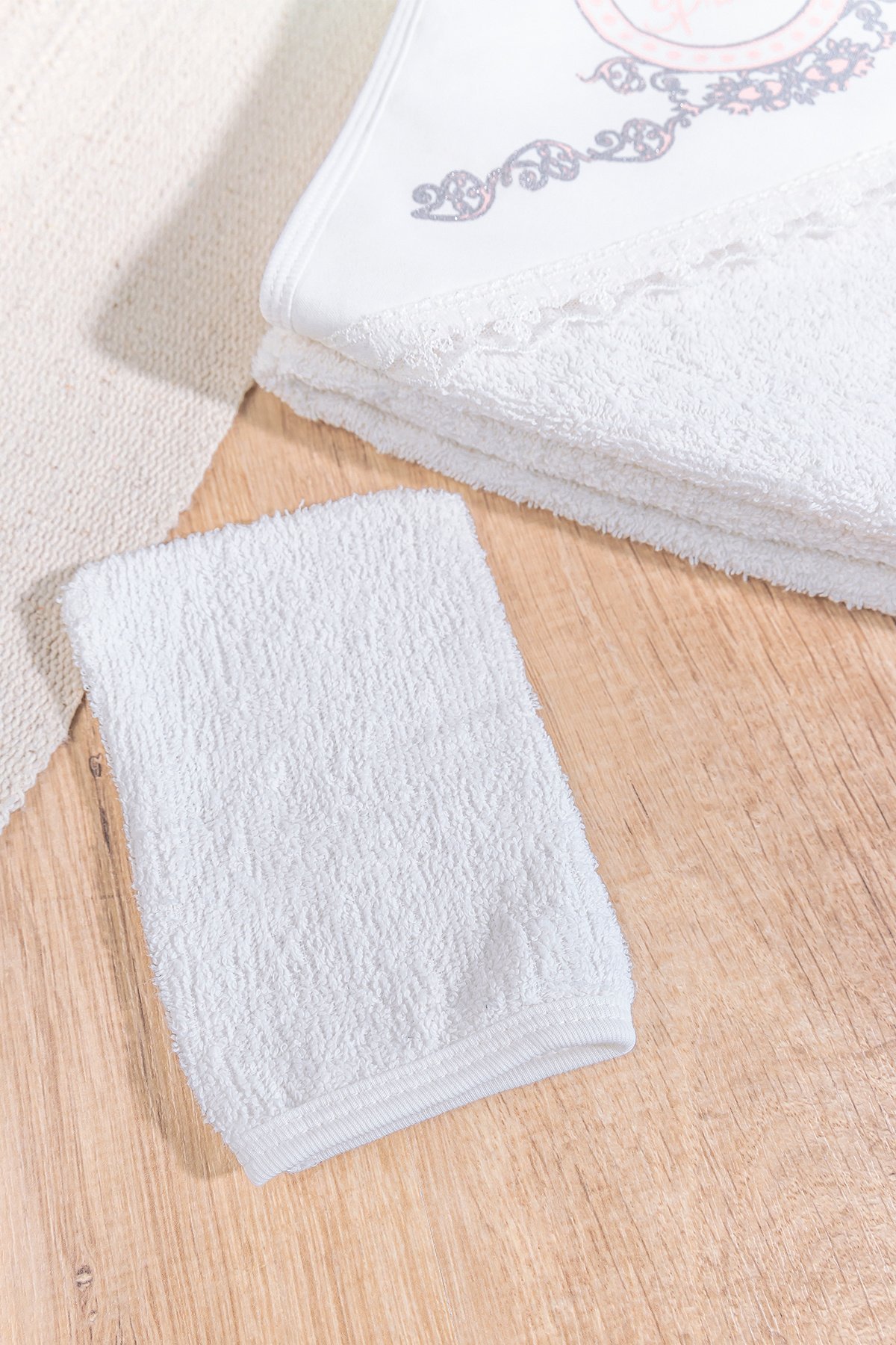 Prenses Baskılı Dantelli 2'li Pamuklu Bebek Havlu Seti