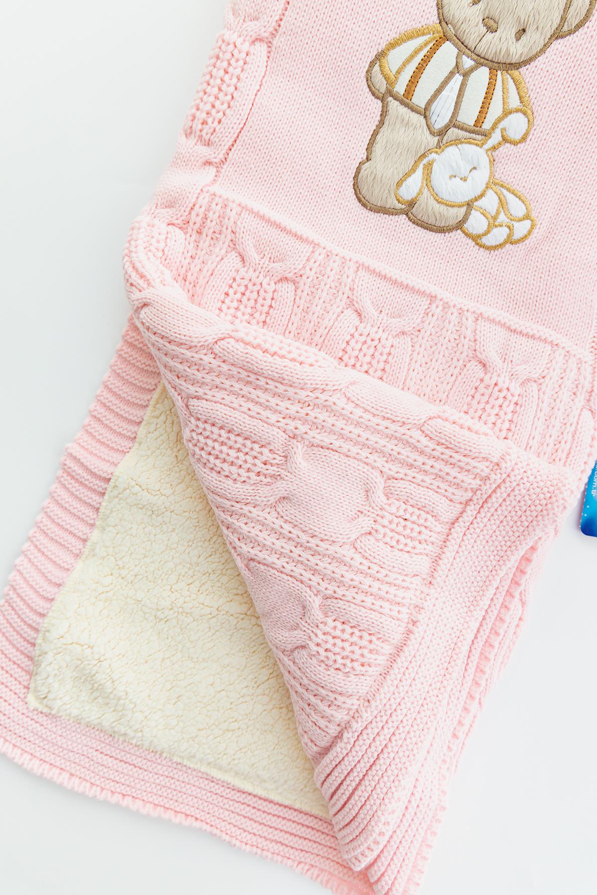 Ayıcık Figürlü Triko Bebek Battaniyesi