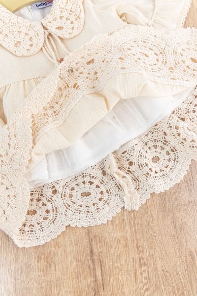 Dantel Detaylı Dokuma Kumaş Kız Bebek Elbise