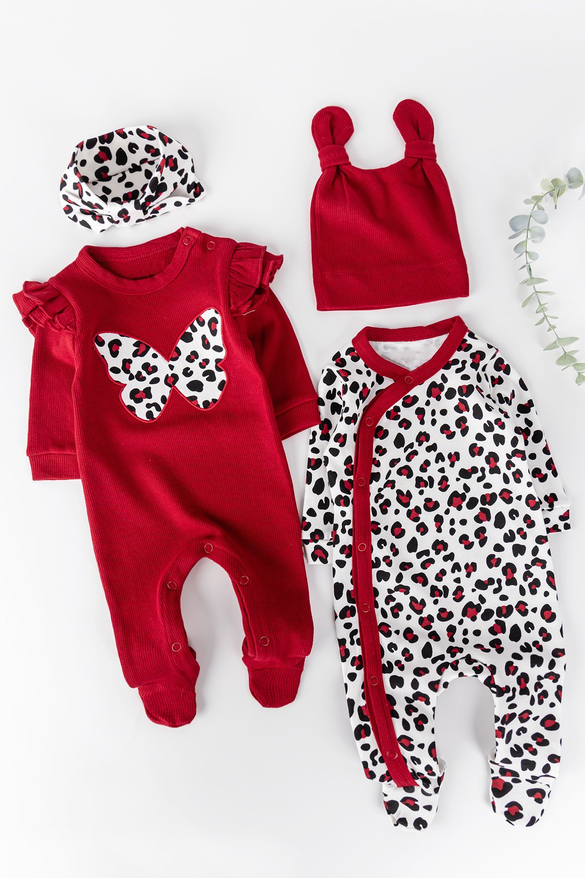 Kelebek İşlemeli Leopar Desenli 2'li Uzun Kollu Pamuklu Kız Bebek Tulum Takım