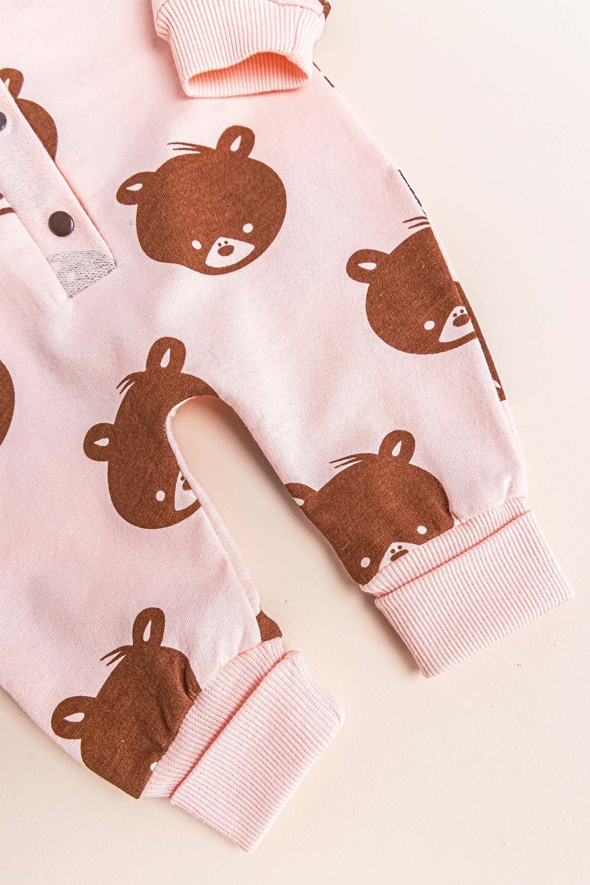 Ayıcık Desenli Kapüşonlu Kız Bebek Tulum