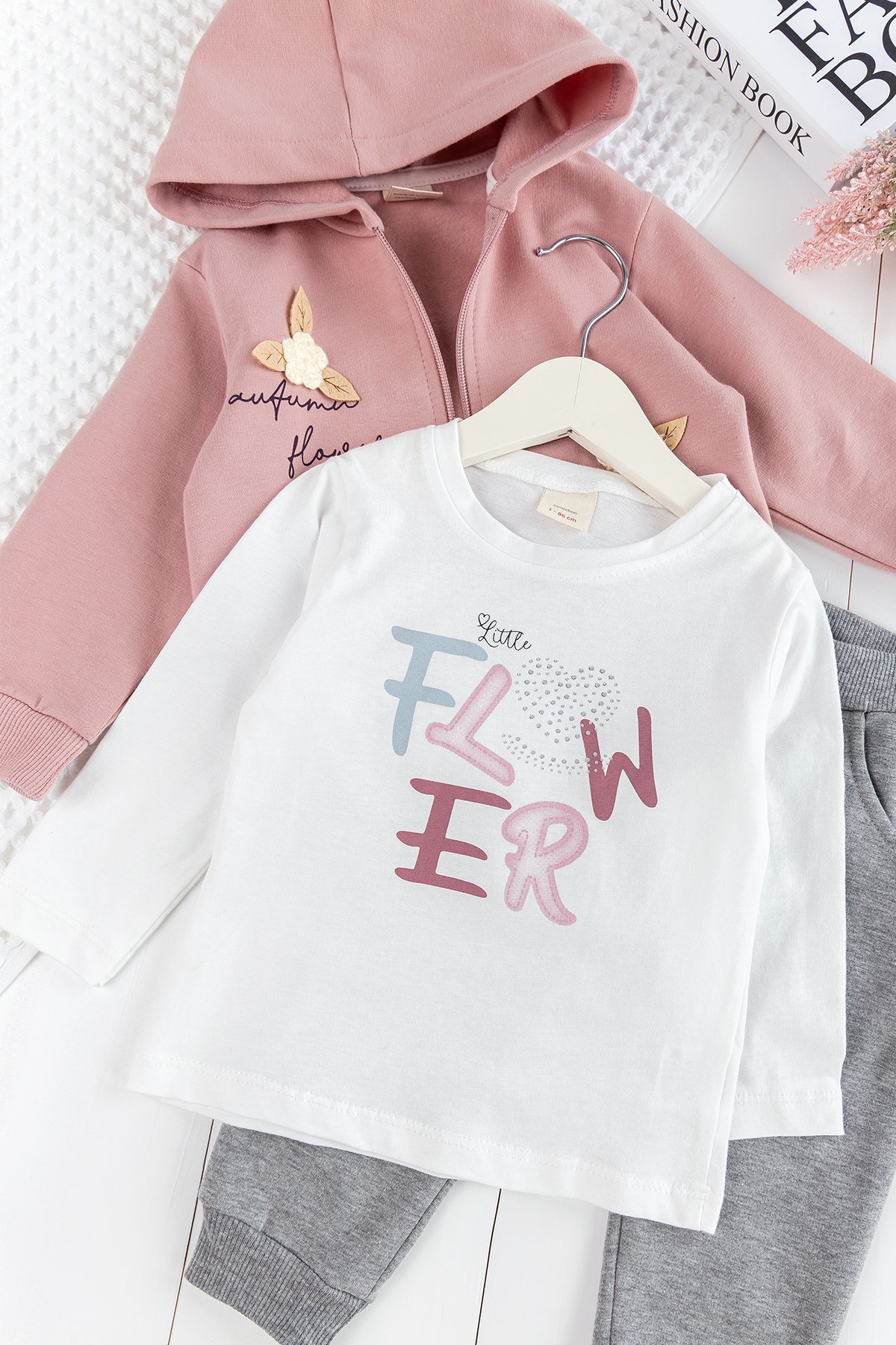 Çiçek Motifli Kapüşonlu Hırkalı 3'lü Kız Çocuk Takım