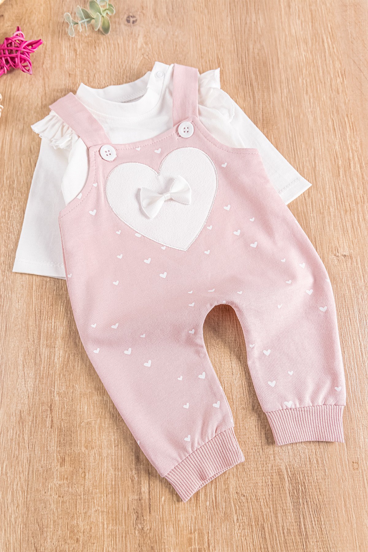 Kalp Desenli Fiyonklu Kız Bebek Tulum Salopet Takım