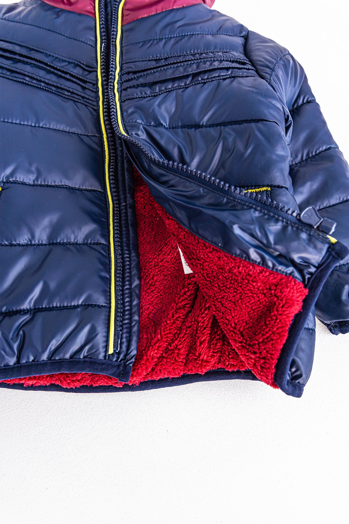 Kapüşonlu İçi Peluş Astarlı Erkek Çocuk Mont