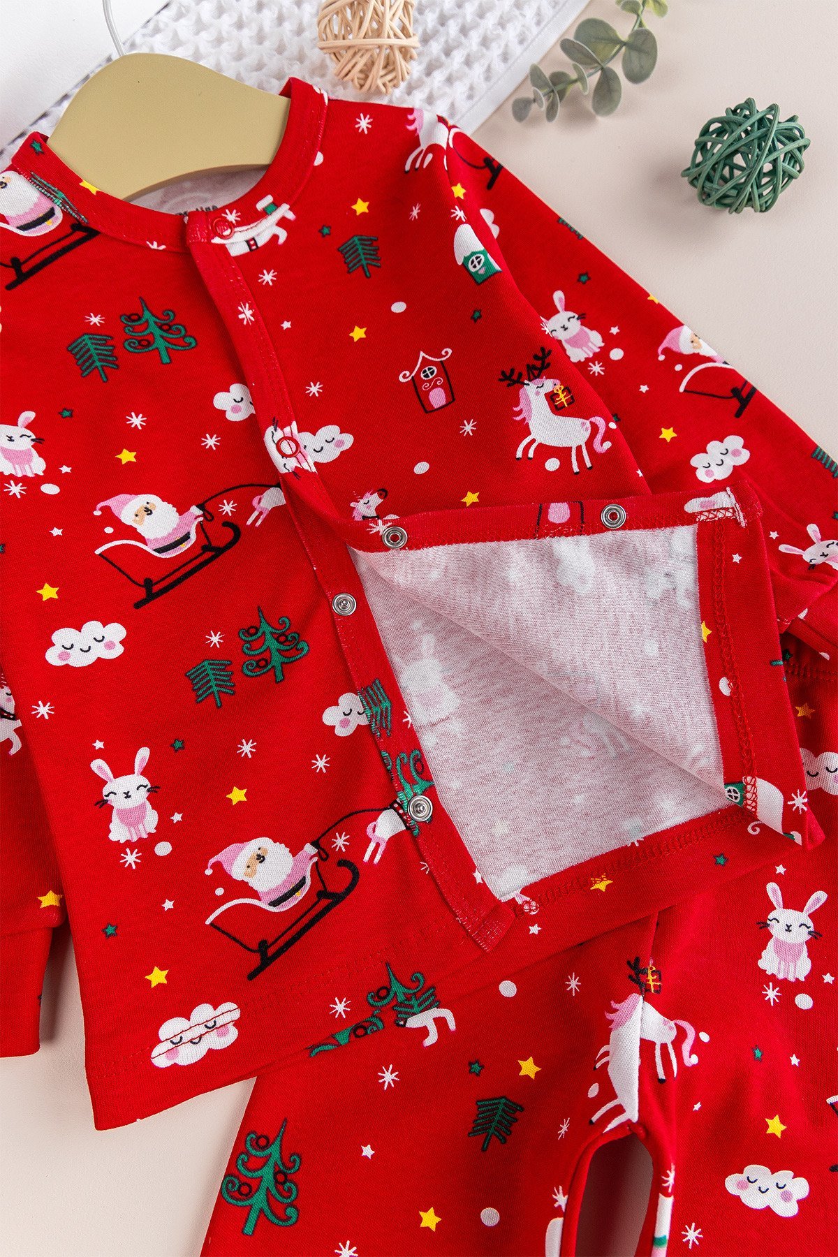 Yılbaşı temalı Pamuk Unisex Kırmızı Çocuk Pijama  Takımı