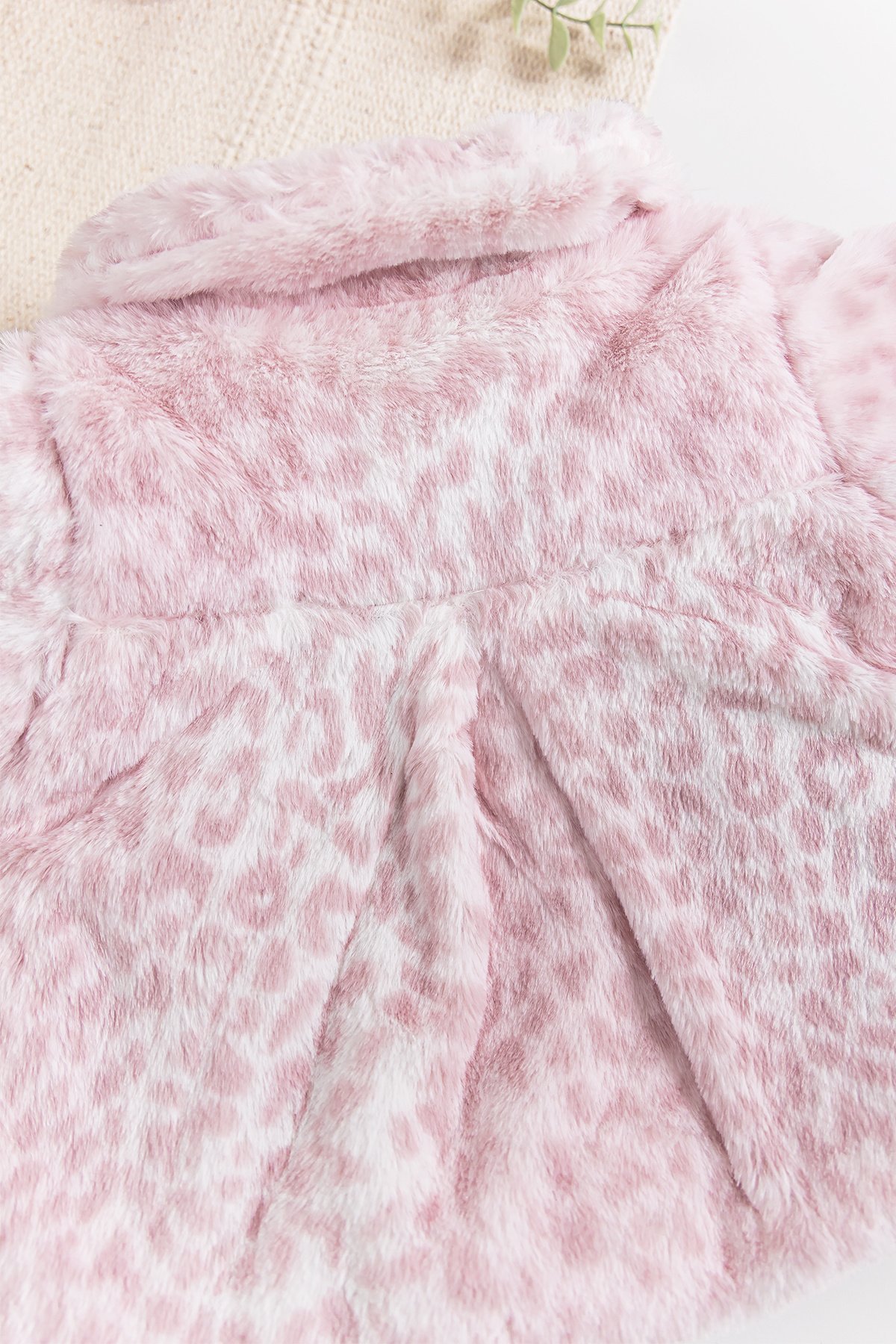 Leopar Desenli Peluş Kız Bebek Mont