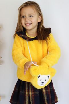Kız Çocuk Bebe Yakalı Peluş Detaylı Çantalı Kareli ve Yünlü Sarı Etekli Takım