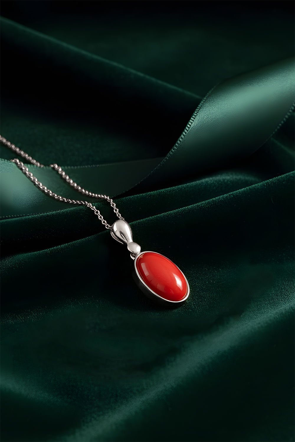 Mercan Taşlı El İşi Minimal Model Gümüş Kolye